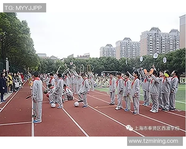 李芳的足球人生：从绿茵场到人生舞台的深度对话与反思