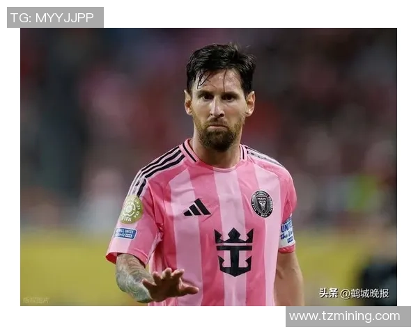 足球明星化身普通人街头探险揭秘真实生活与球场风采的反差魅力 足球明星化身普通人街头探险揭秘真实生活与球场风采的反差魅力