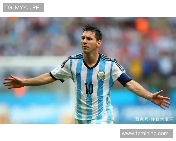 足球明星钞票高清图片展示让你领略球场巨星的魅力与财富之美 足球明星钞票高清图片展示让你领略球场巨星的魅力与财富之美