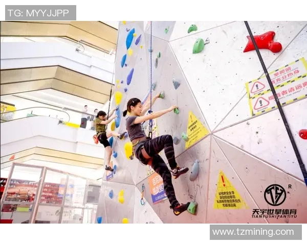 攀岩联赛点评：重庆飞盘队的力量表现